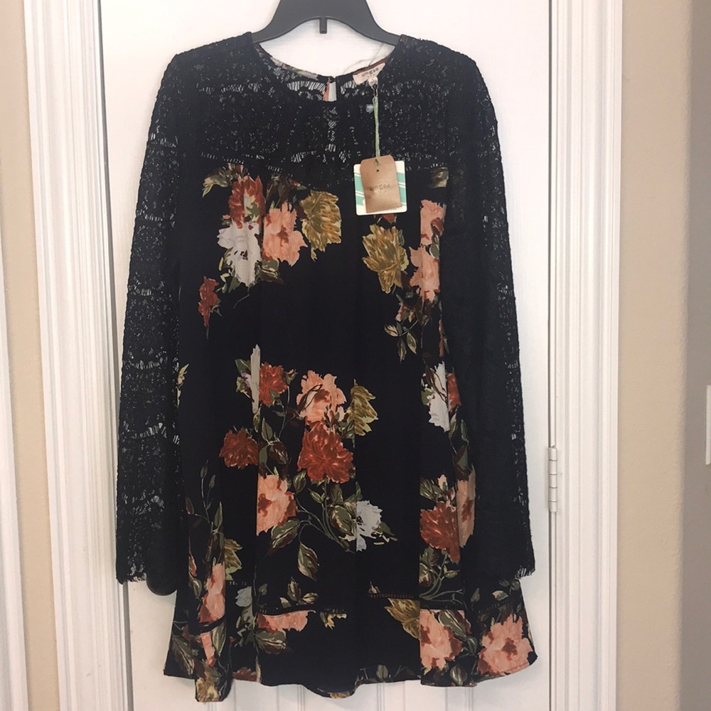 UMGEE Large flowy dress NWT